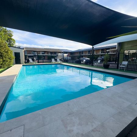 Golden West Motor Inn Dubbo Zewnętrze zdjęcie